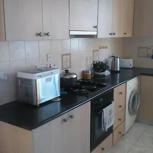 https://kimonos-guesthouse.protaras-cy-hotels.com